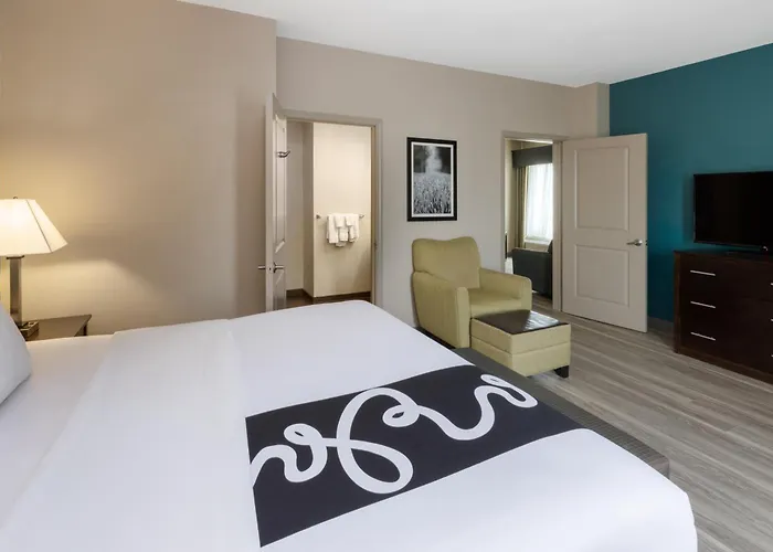 La Quinta Inn & Suites By Wyndham Durant